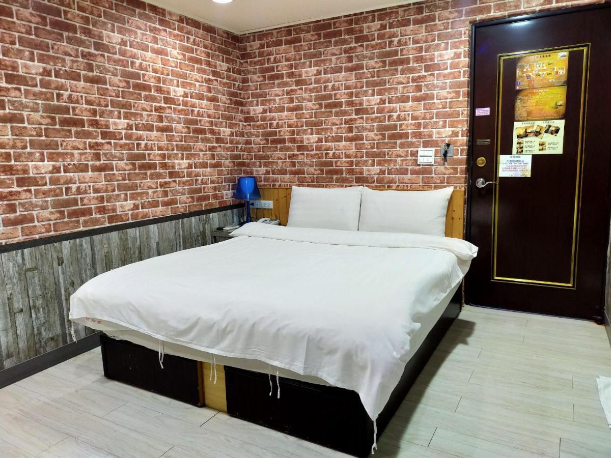 Bin Chen Business Hotel Hsinchu stad Exteriör bild