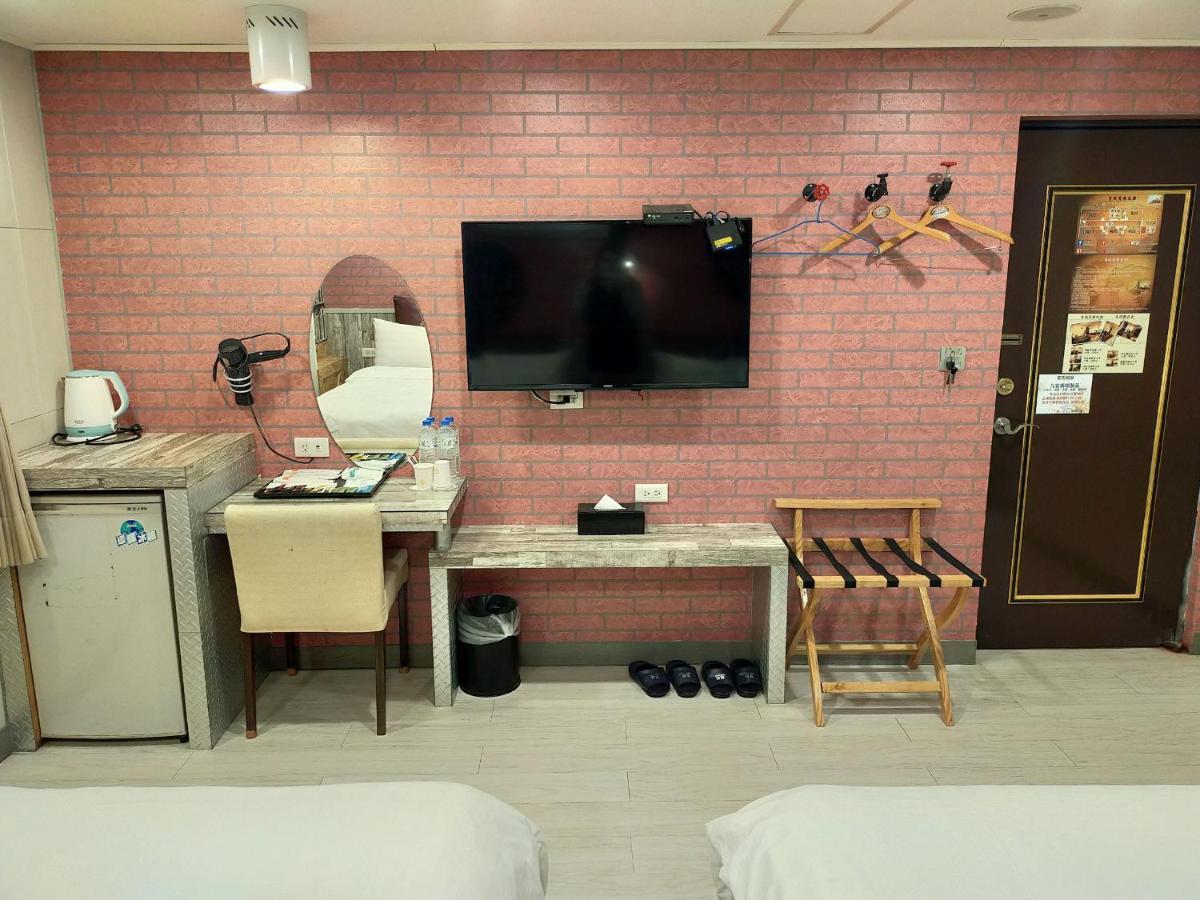 Bin Chen Business Hotel Hsinchu stad Exteriör bild