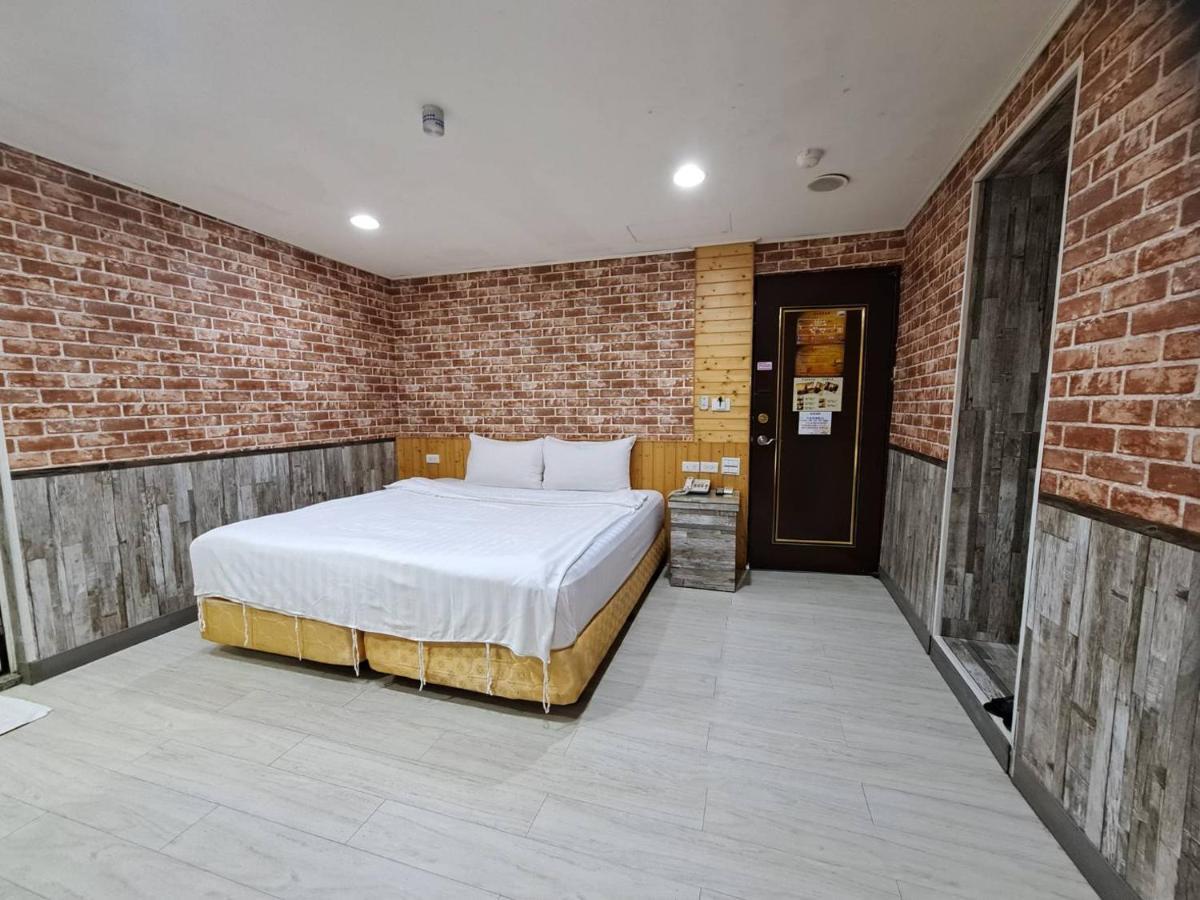 Bin Chen Business Hotel Hsinchu stad Exteriör bild