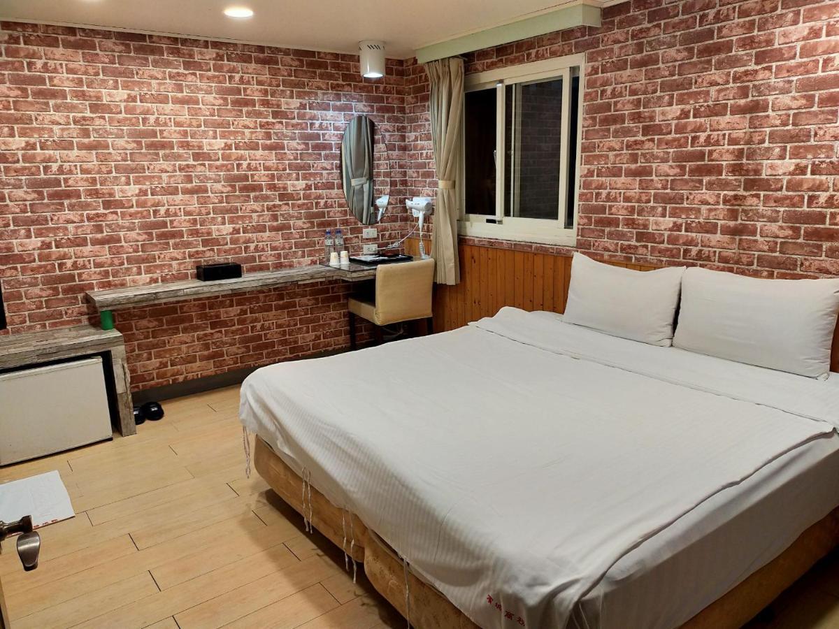 Bin Chen Business Hotel Hsinchu stad Exteriör bild