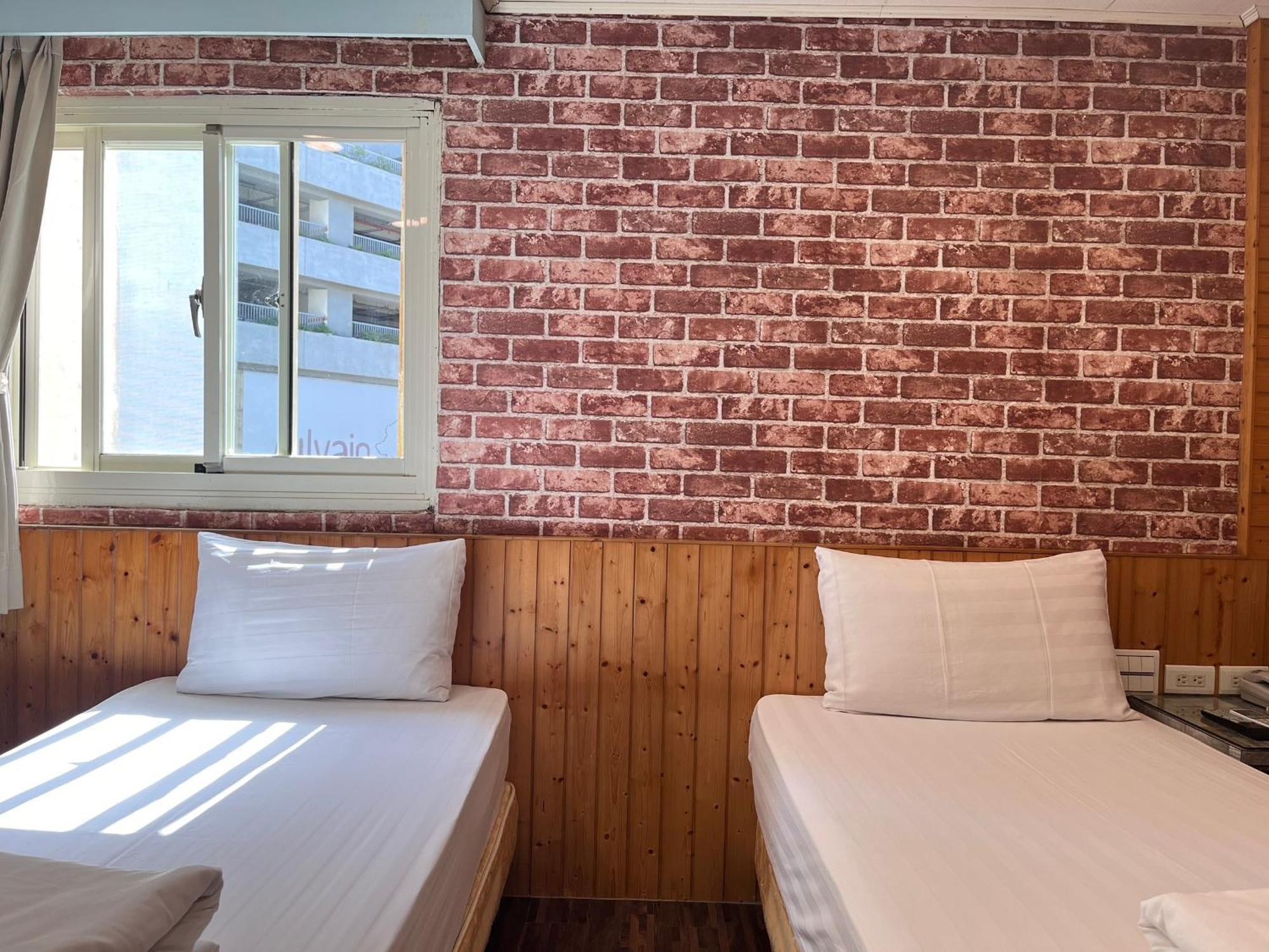 Bin Chen Business Hotel Hsinchu stad Exteriör bild