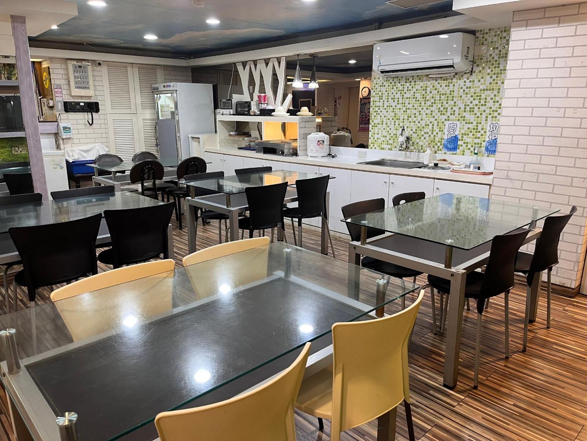 Bin Chen Business Hotel Hsinchu stad Exteriör bild